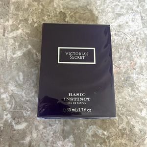 Victoria"s Secret Basic Instinct